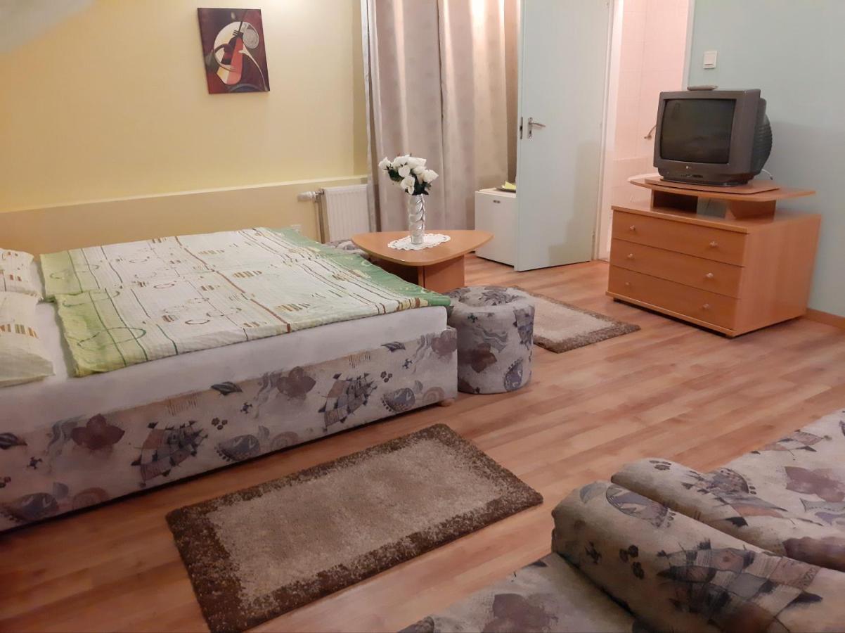 Panorama Szallas Miskolc Exteriör bild