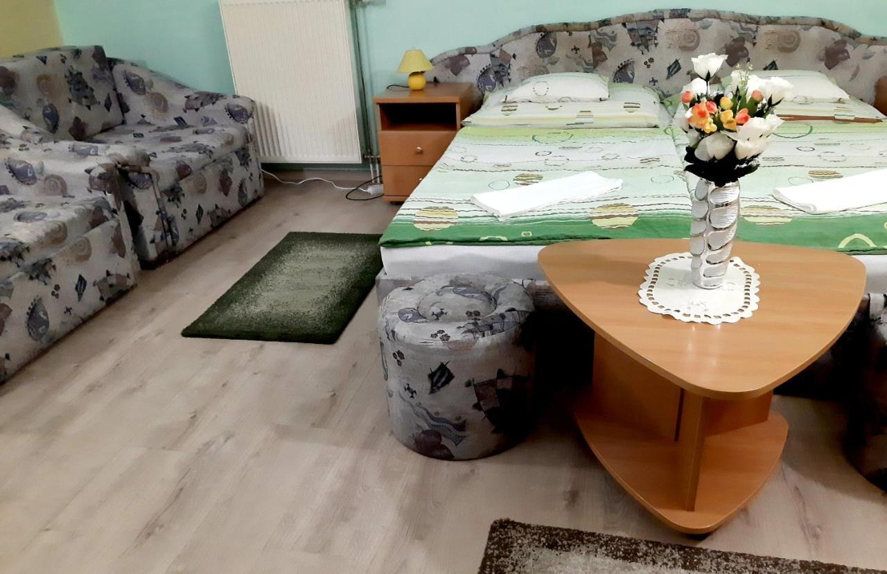 Panorama Szallas Miskolc Exteriör bild