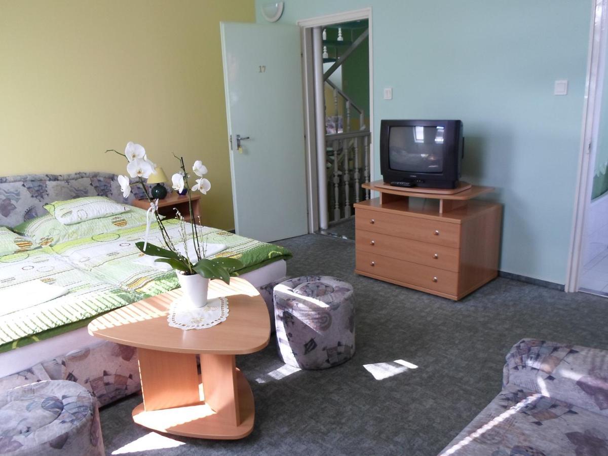 Panorama Szallas Miskolc Exteriör bild