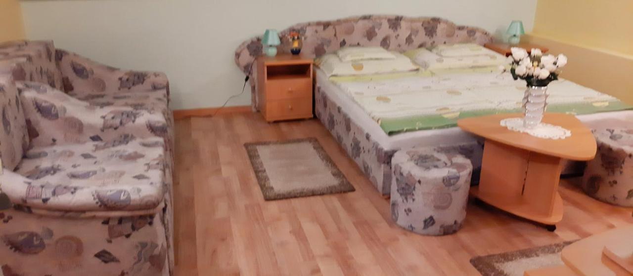 Panorama Szallas Miskolc Exteriör bild