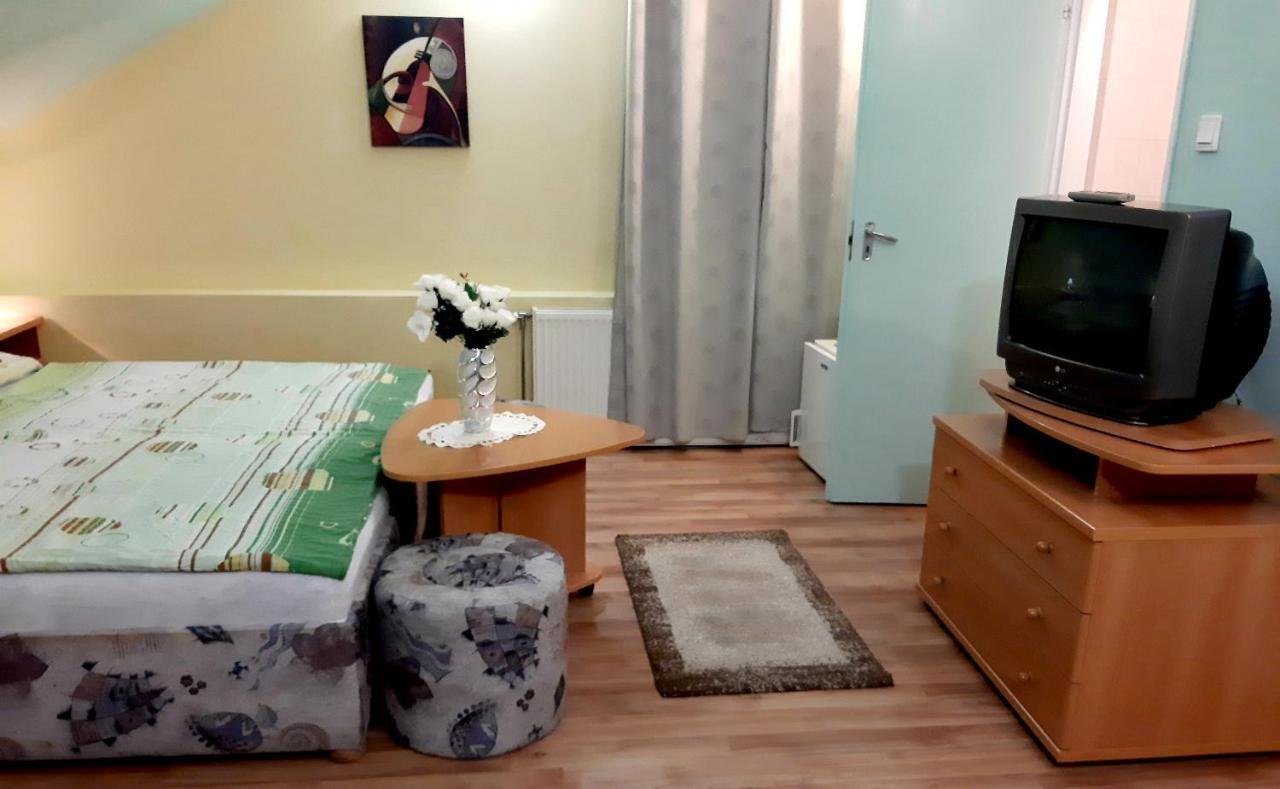 Panorama Szallas Miskolc Exteriör bild